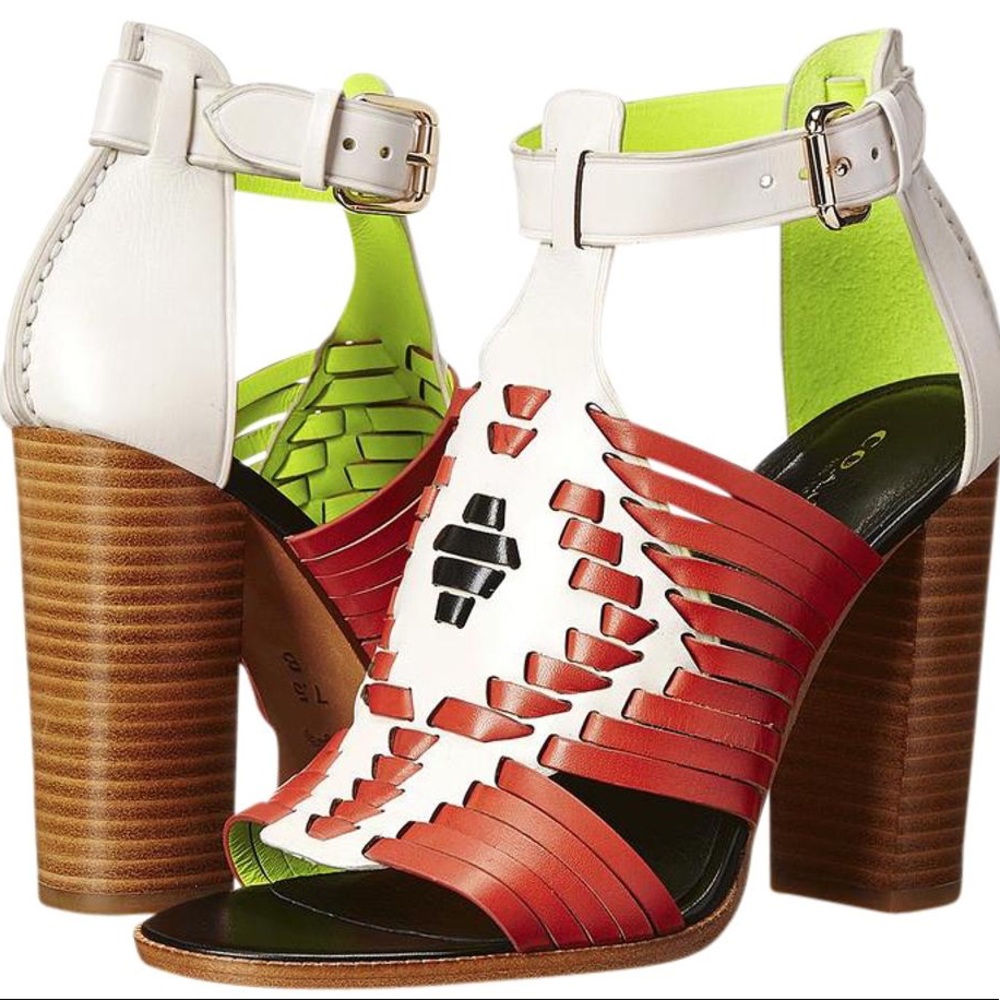 Womens coach heel pumps. Size 9
